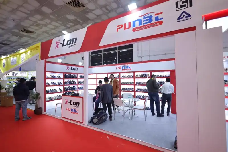 Large Scale Expo Layout